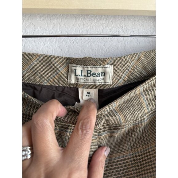 Vintage L.L. Bean Women’s Plaid Wool Trousers Pants Classic Fit Straight 18 Pet - Picture 9 of 10